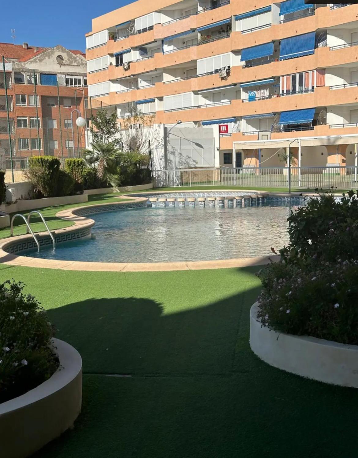 Apartamento Marina Torrevieja Exterior foto